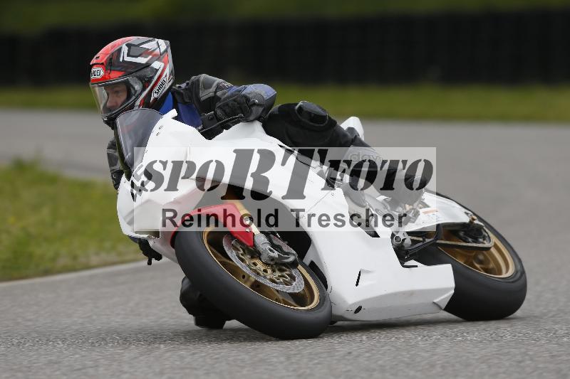 /Archiv-2024/13 22.04.2024 Plüss Moto Sport ADR/Freies Fahren/45